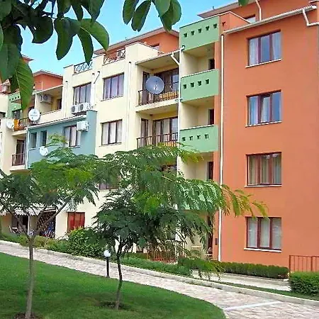 Отель Seapark Homes Neshkov
